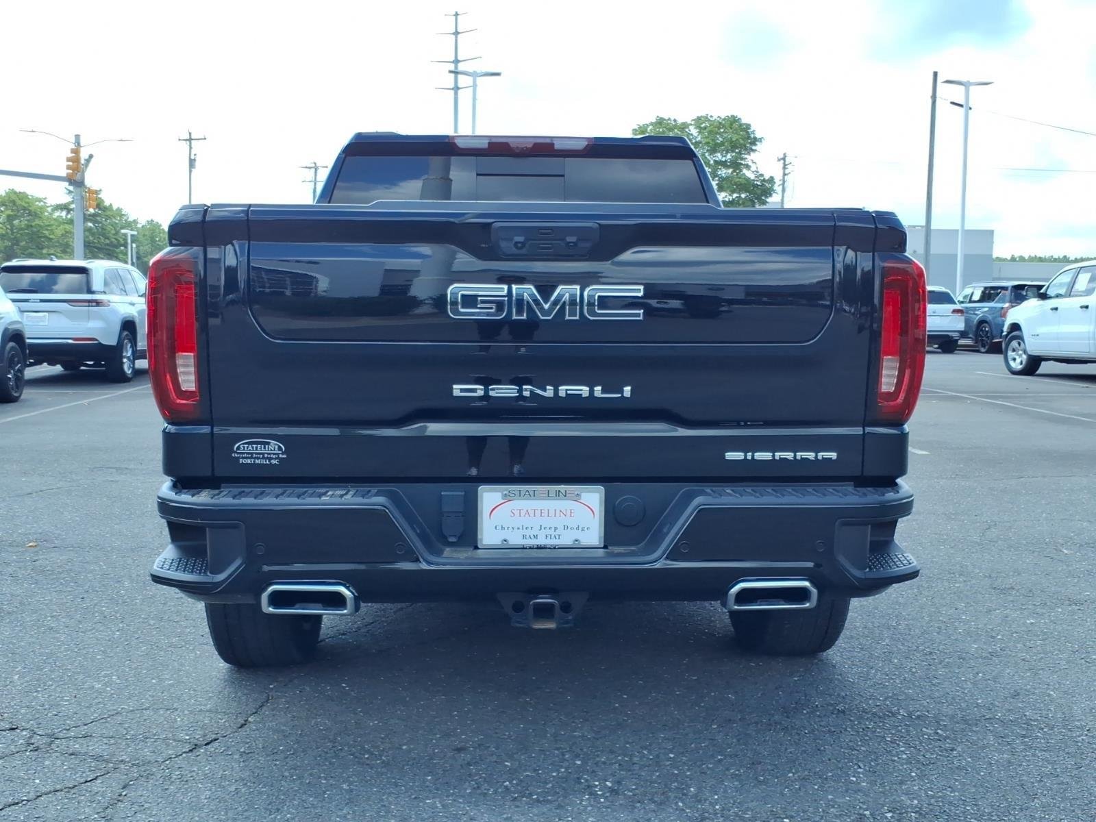Used 2022 Onyx Black GMC Denali Ultimate image 19
