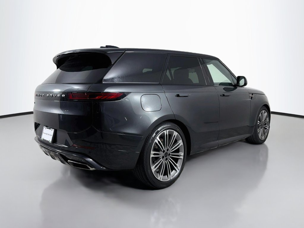 New 2027 Carpathian Grey Land Rover Dynamic SE P400 image 5