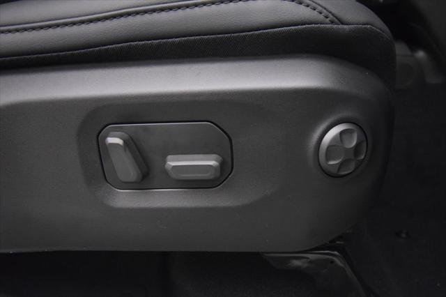 New 2026 Bright White Clearcoat Jeep Rubicon X image 19