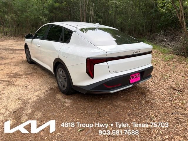 Used 2025 White Kia LX image 8