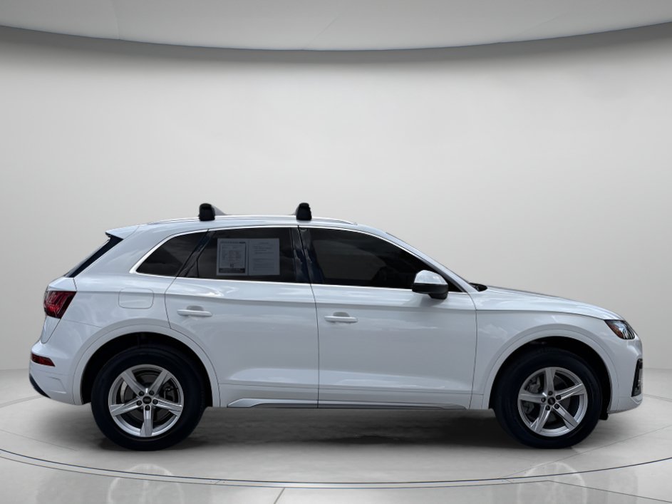 Used 2024 Arkona White Audi 40 Premium image 2