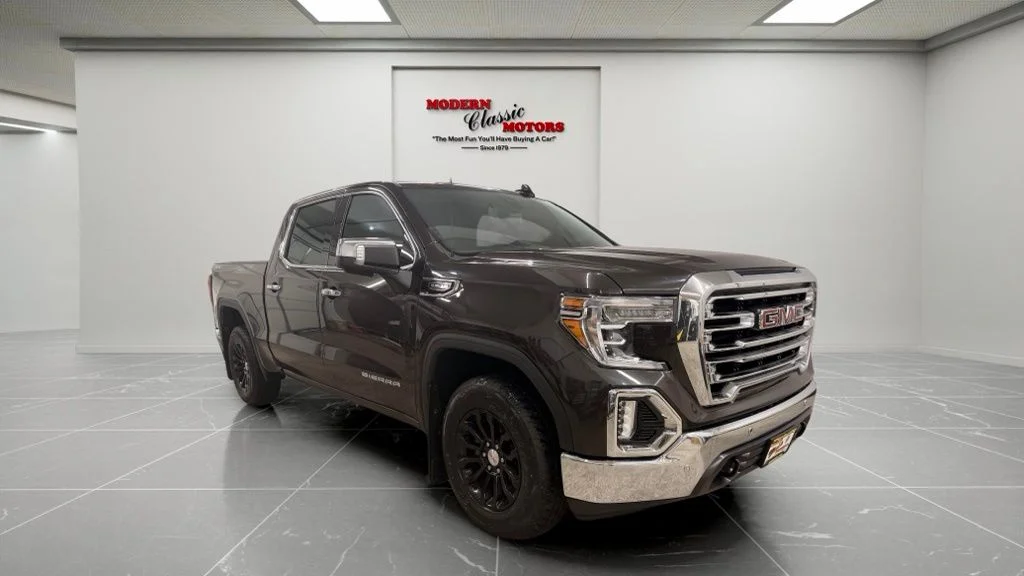2021 GMC Sierra SLT 4WD Crew Cab Short Box's photo