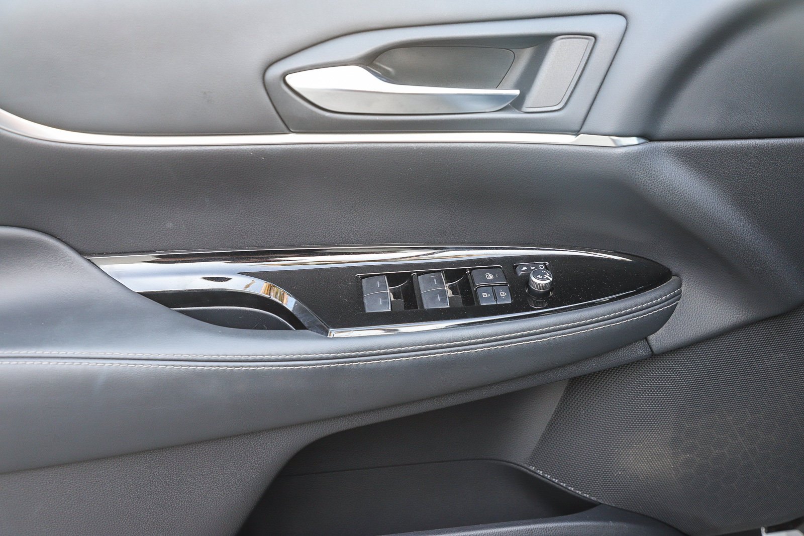 Certified Used 2023  Toyota XLE image 21