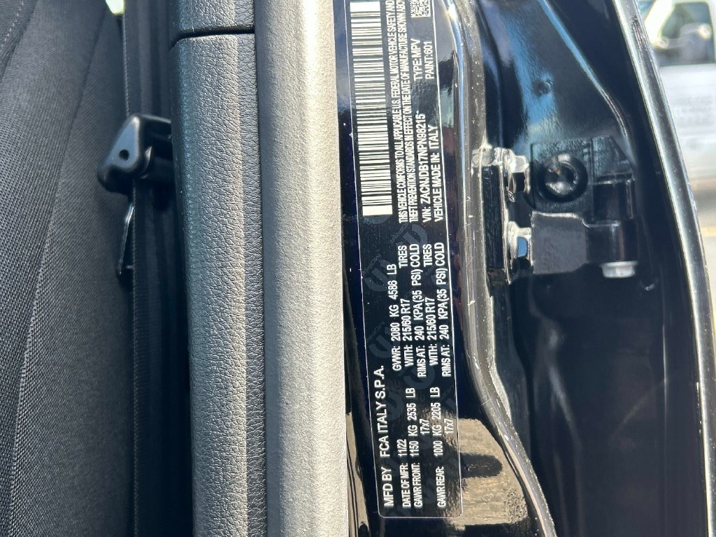 Used 2022 Black Jeep Latitude image 10