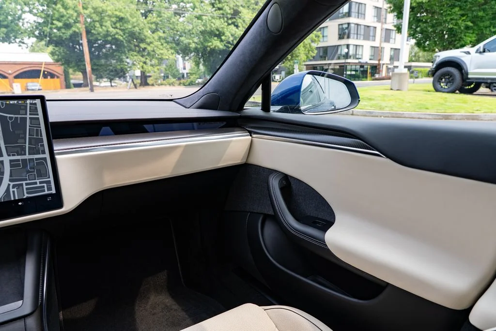 Used 2021 Blue Tesla Plaid image 11
