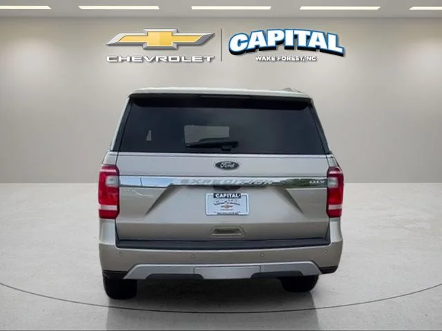 Used 2018 Gold Ford XLT image 4