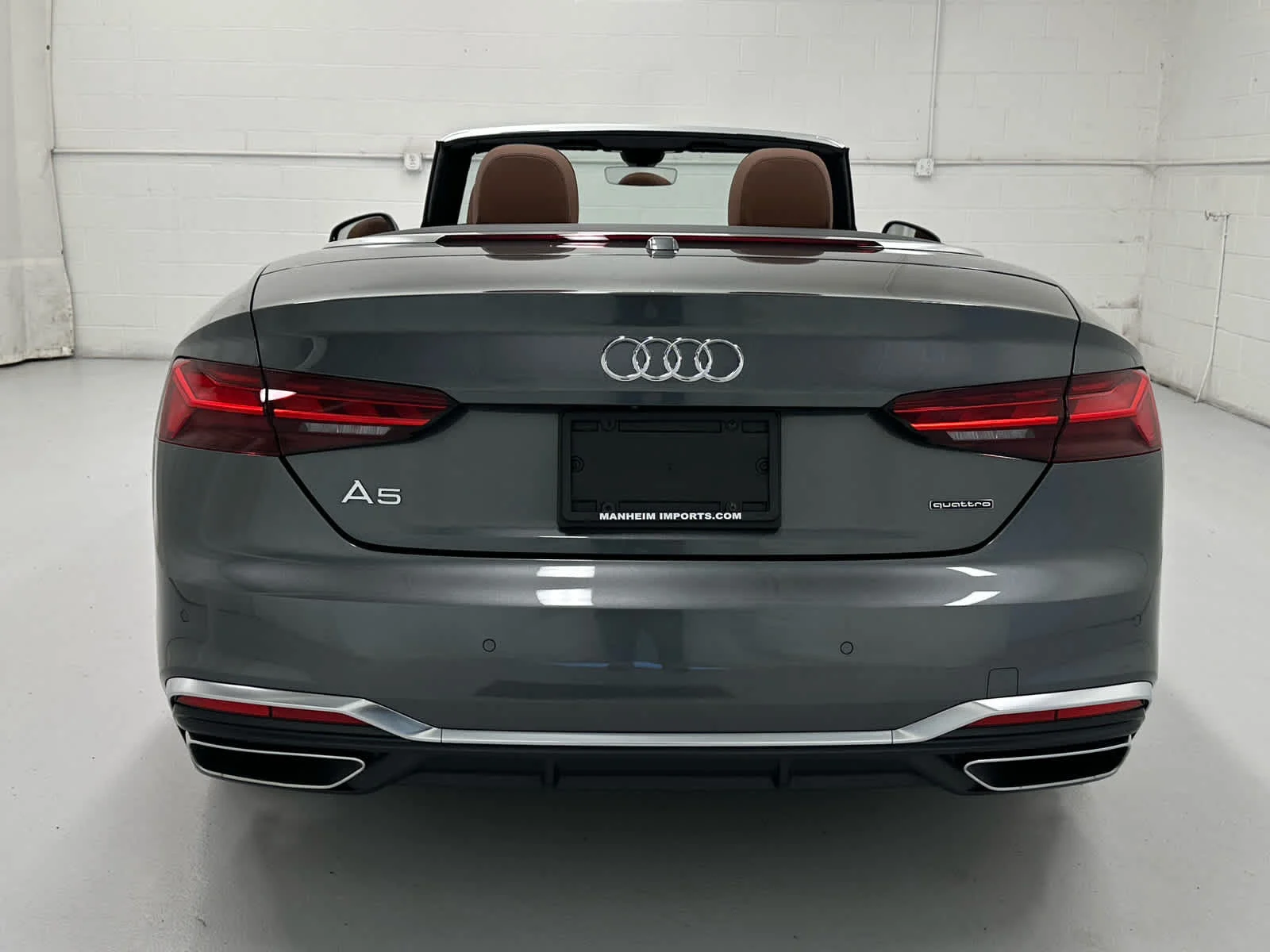 Used 2024 Daytona Gray Pearl Effect/Black Roof Audi S line Premium Plus image 7
