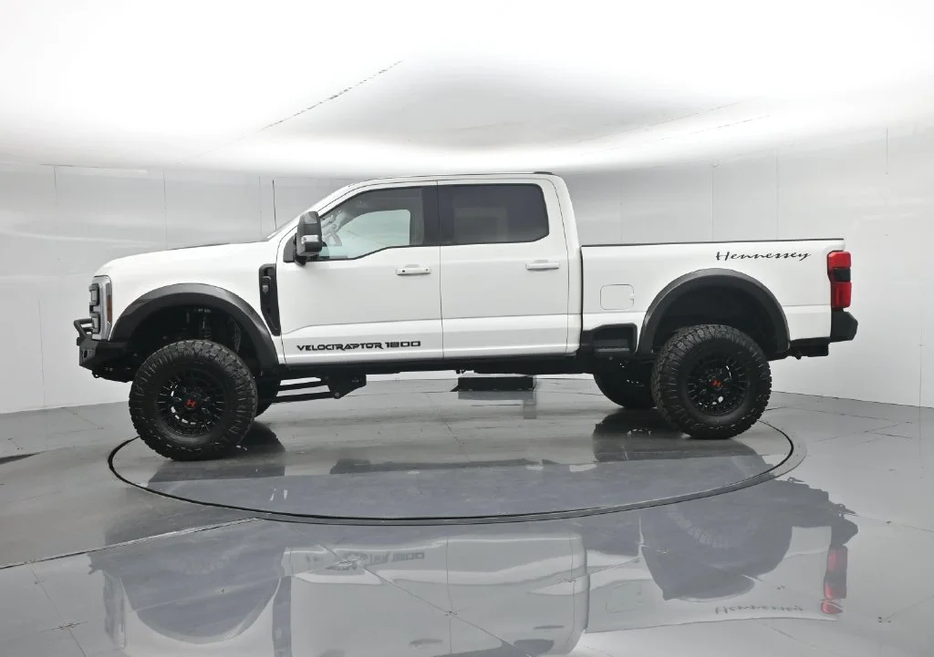 New 2026 Star White Metallic Tri-Coat Ford Lariat image 33