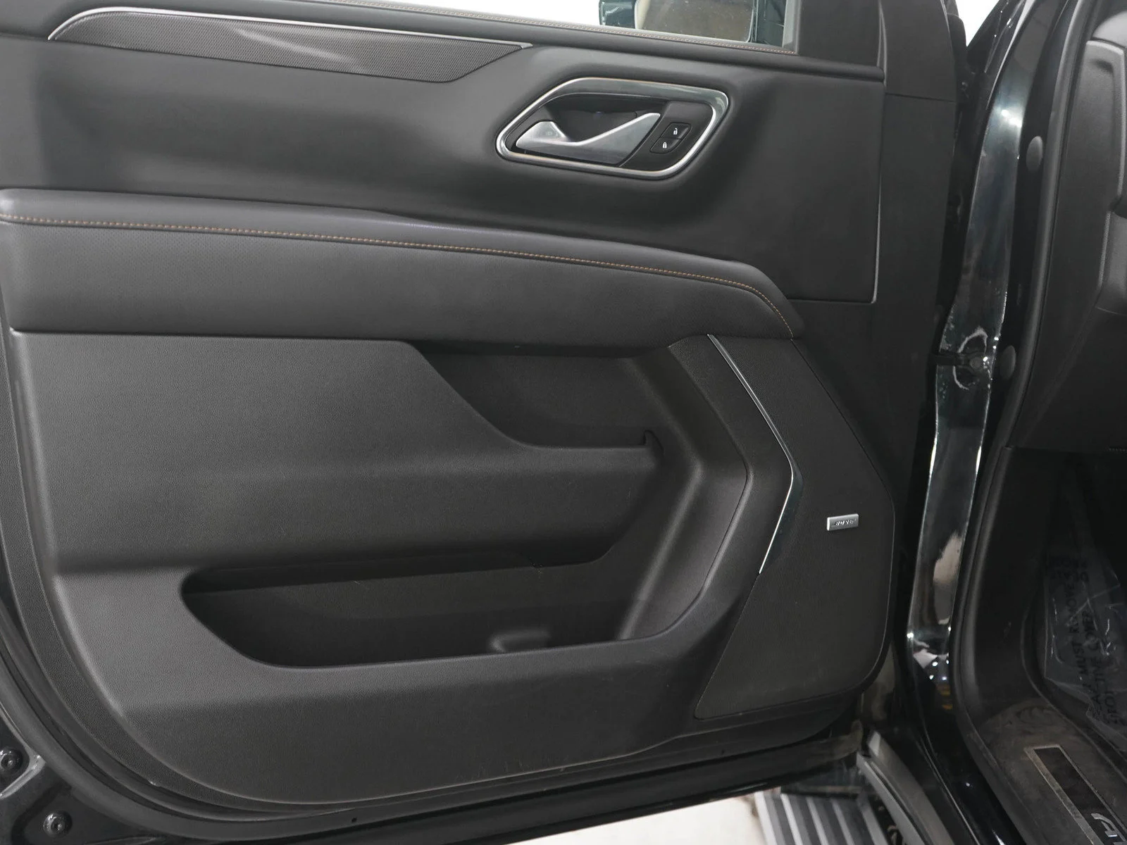 Used 2022 Onyx Black GMC AT4 image 21