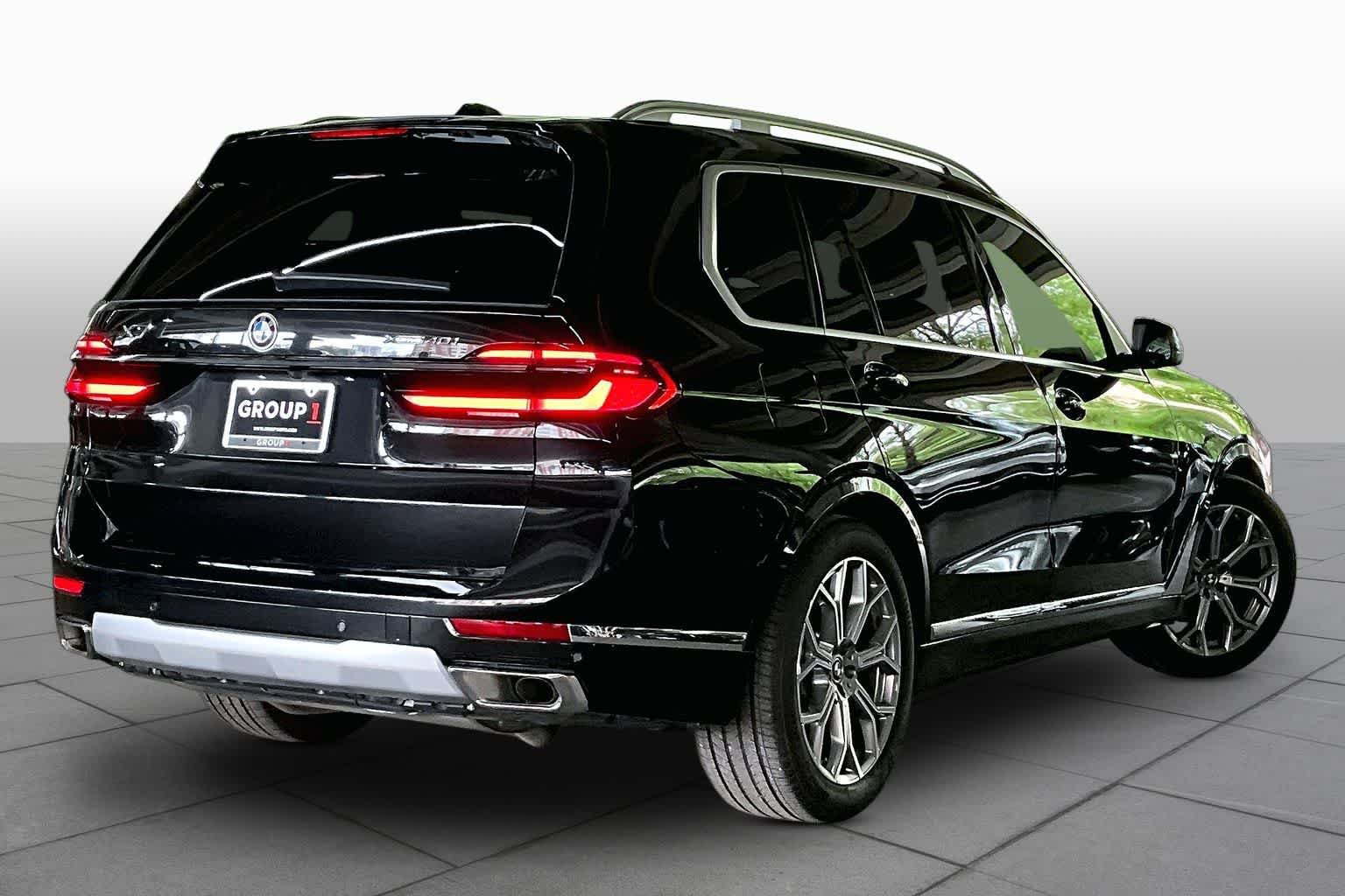 Certified Used 2026 Black Sapphire Metallic BMW xDrive40i image 12
