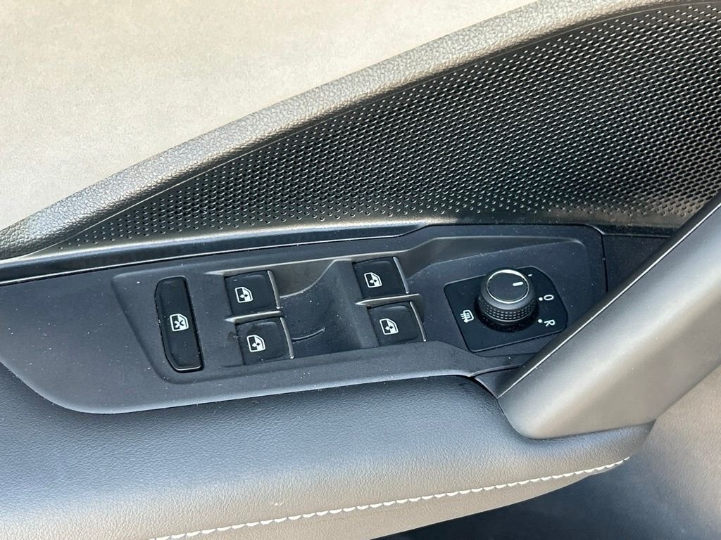 Certified Used 2025 Gray Volkswagen 2.0T SE image 19