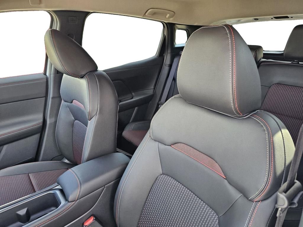 2026 Nissan KICKS SR - Photo 14