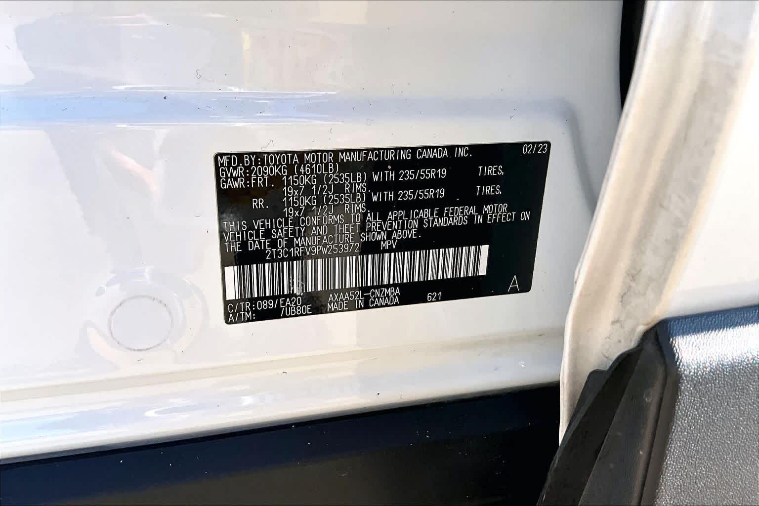 Used 2023 Wind Chill Pearl Toyota XLE Premium image 34