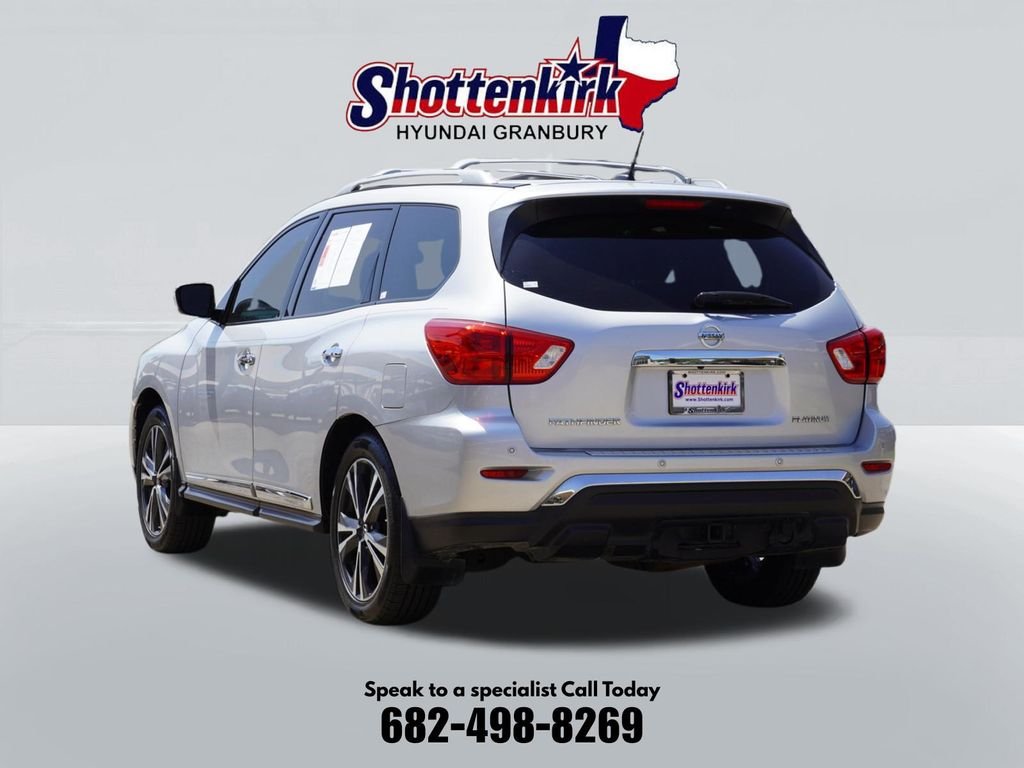 Used 2018 Silver Nissan Platinum image 8