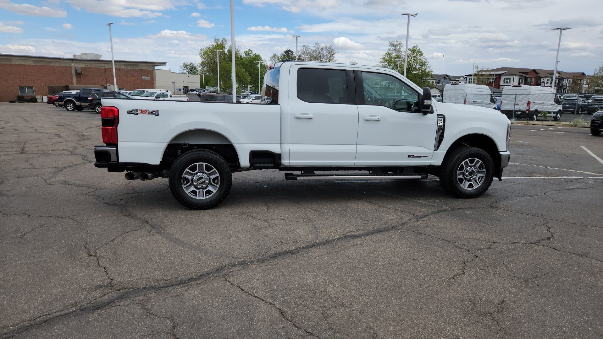 Certified Used 2025 Oxford White Ford LARIAT image 17