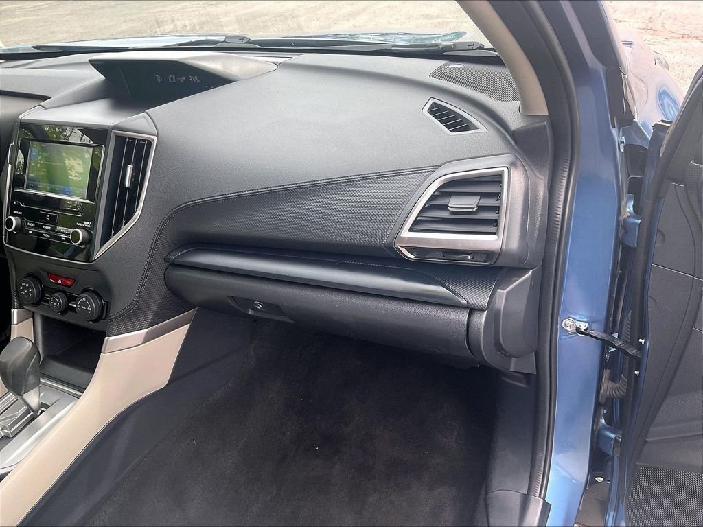 Used 2020 Blue Subaru Base image 13