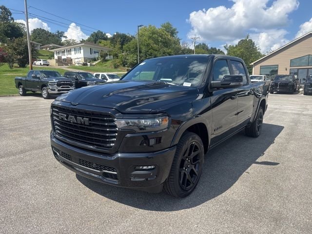 New 2026 Diamond Black Crystal Pearl-Coat Exterior Paint RAM Laramie image 3