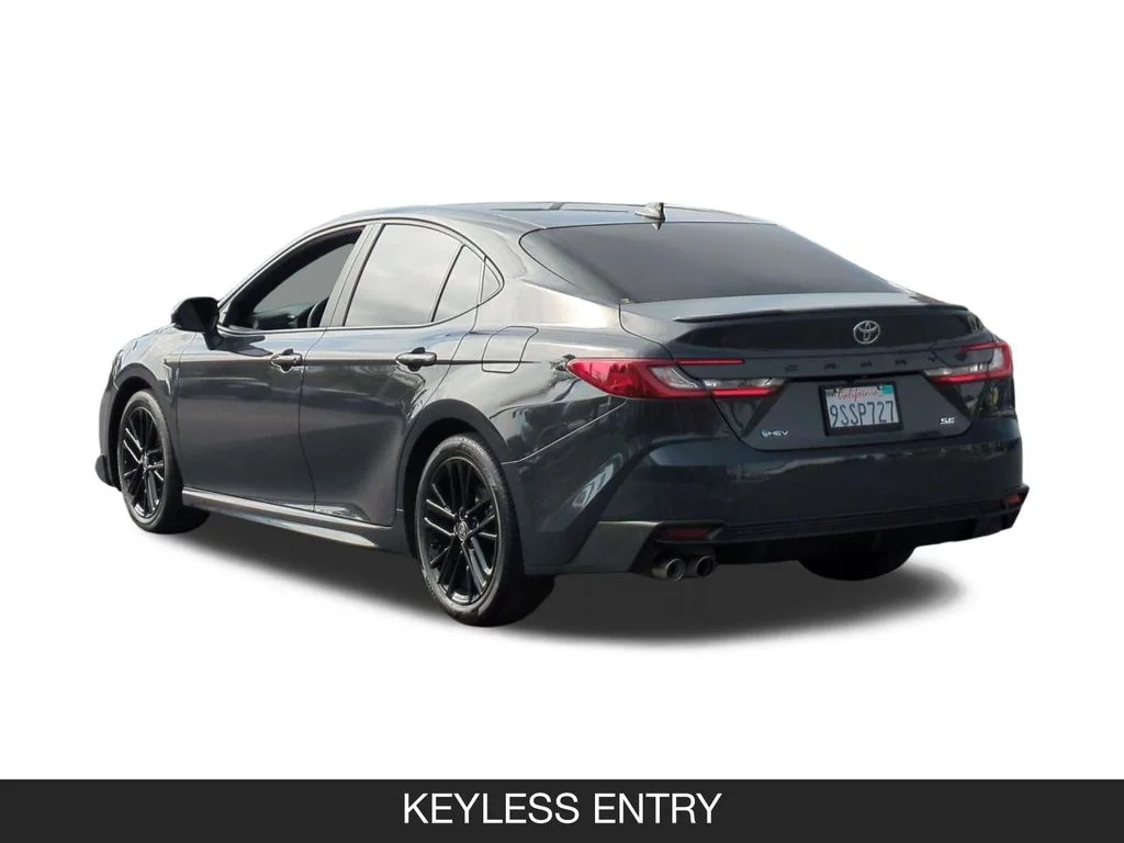 Used 2025  Toyota SE image 7