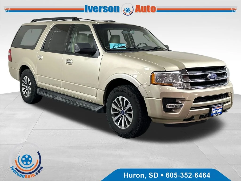 Used 2017 Gold Ford XLT image 1