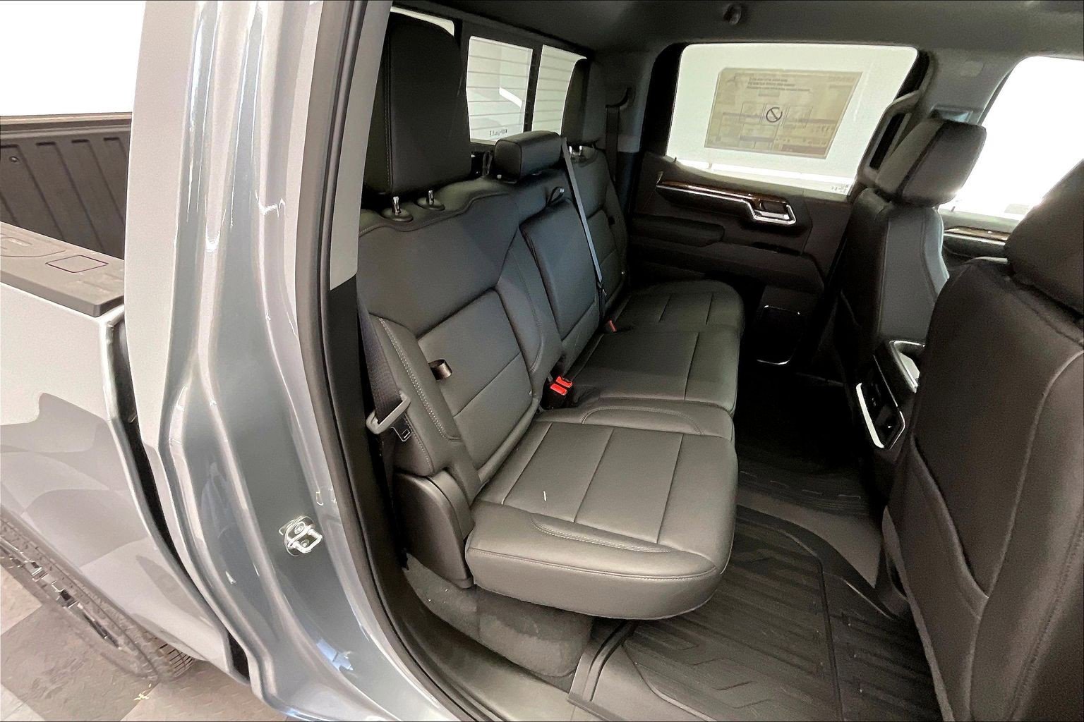 New 2026 Sterling Metallic GMC Elevation image 10