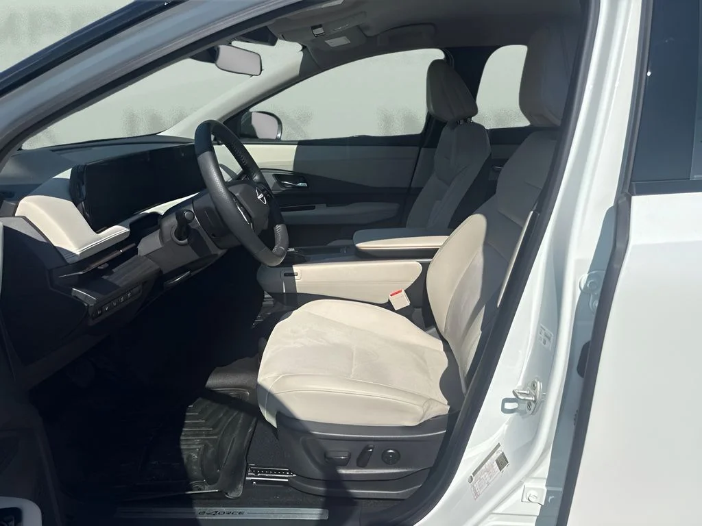 Used 2024 White Nissan ENGAGE e-4ORCE image 7