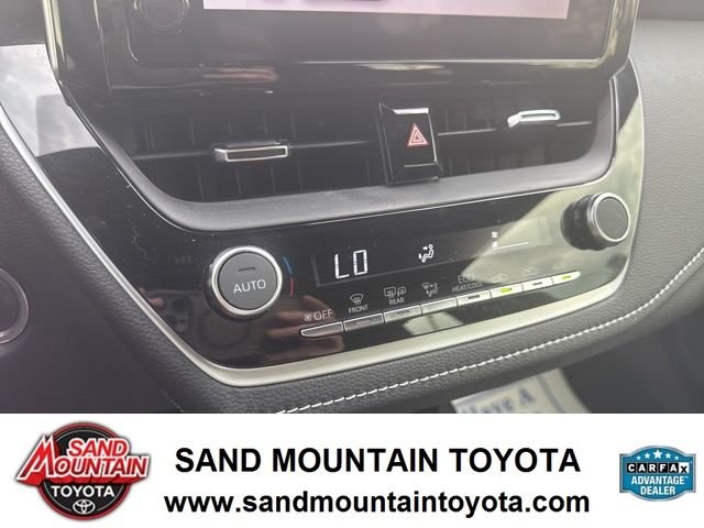 2024 Toyota Corolla Hatchback SE - Photo 24