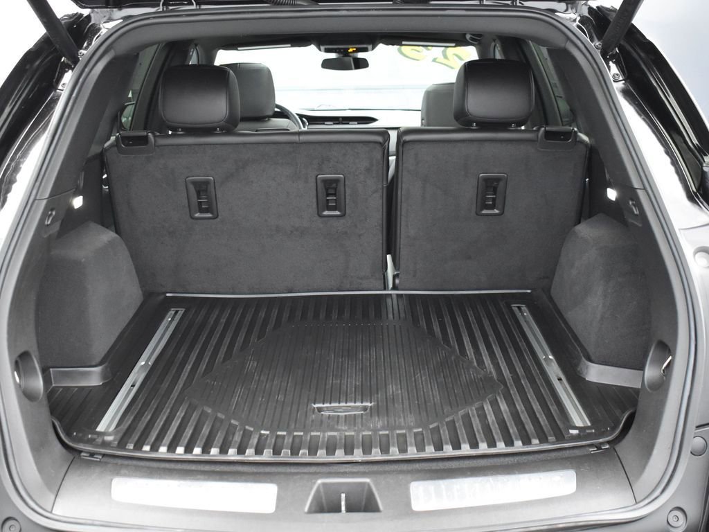 2023 CADILLAC XT5 - Image 9