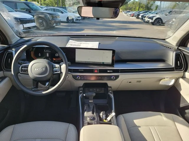 2025 Kia Sorento S - Photo 22