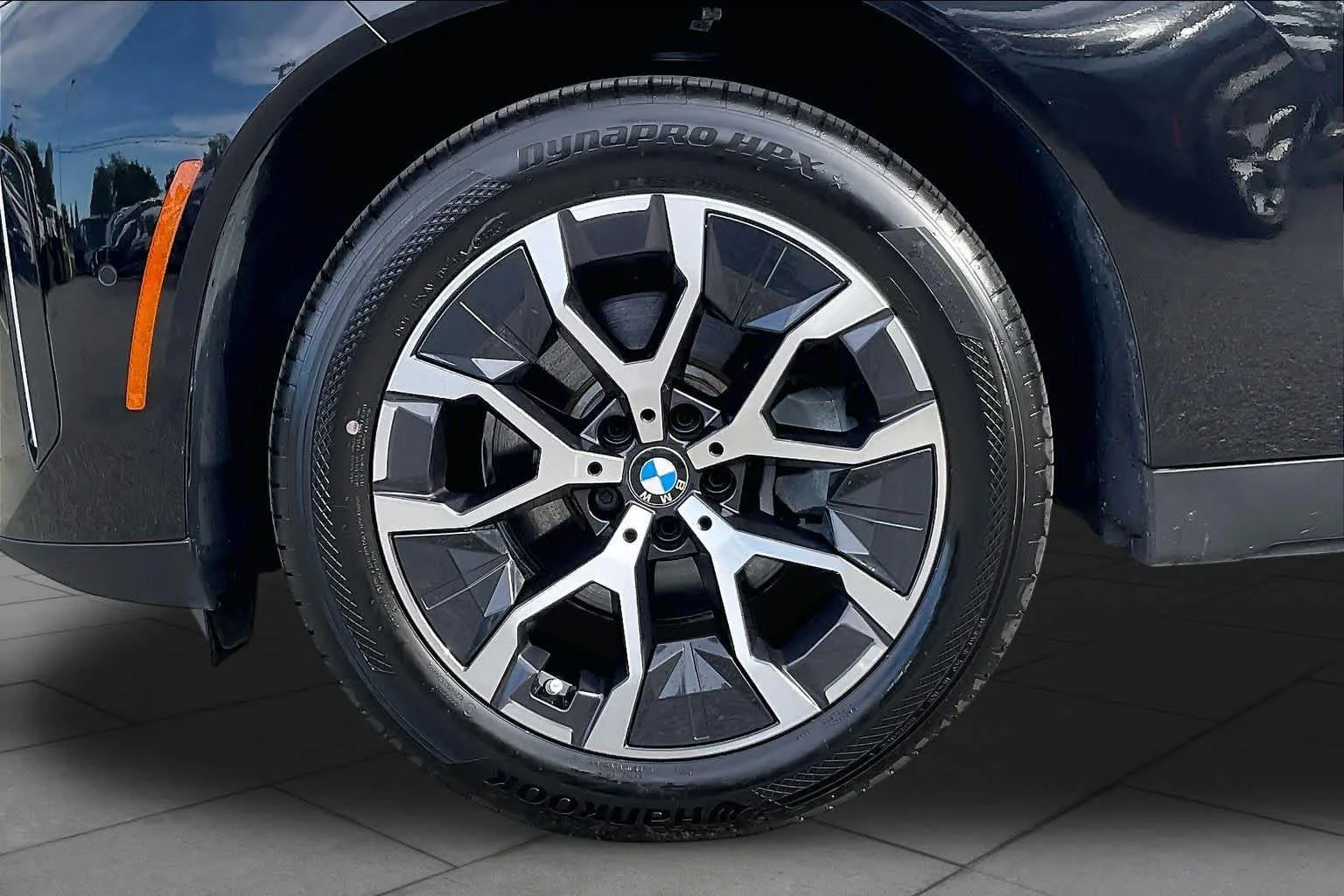 New 2026 Black Sapphire Metallic BMW 30 xDrive image 11