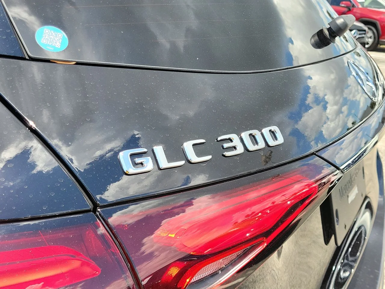 Used 2026 Black Mercedes-Benz GLC 300 image 7