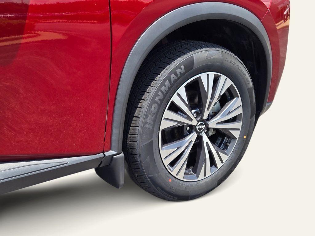 Used 2022 Red Nissan SV image 5