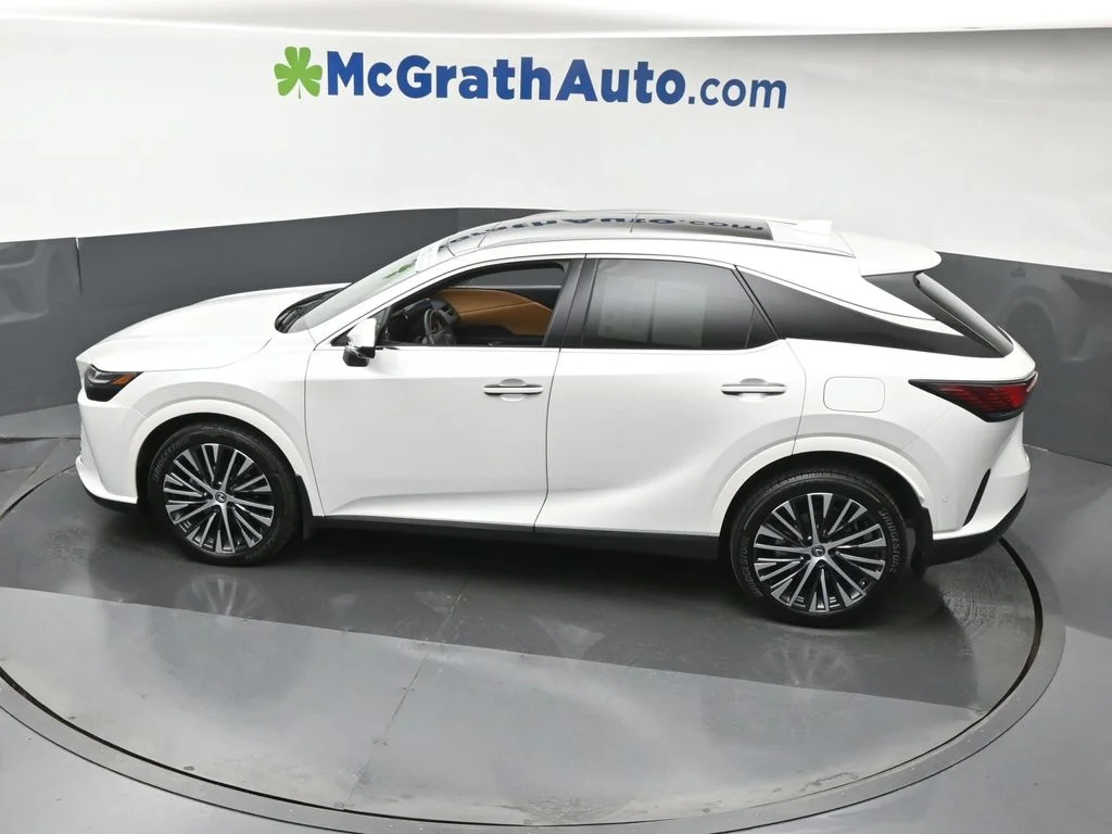 Used 2025 White Lexus 350 Premium Plus image 24