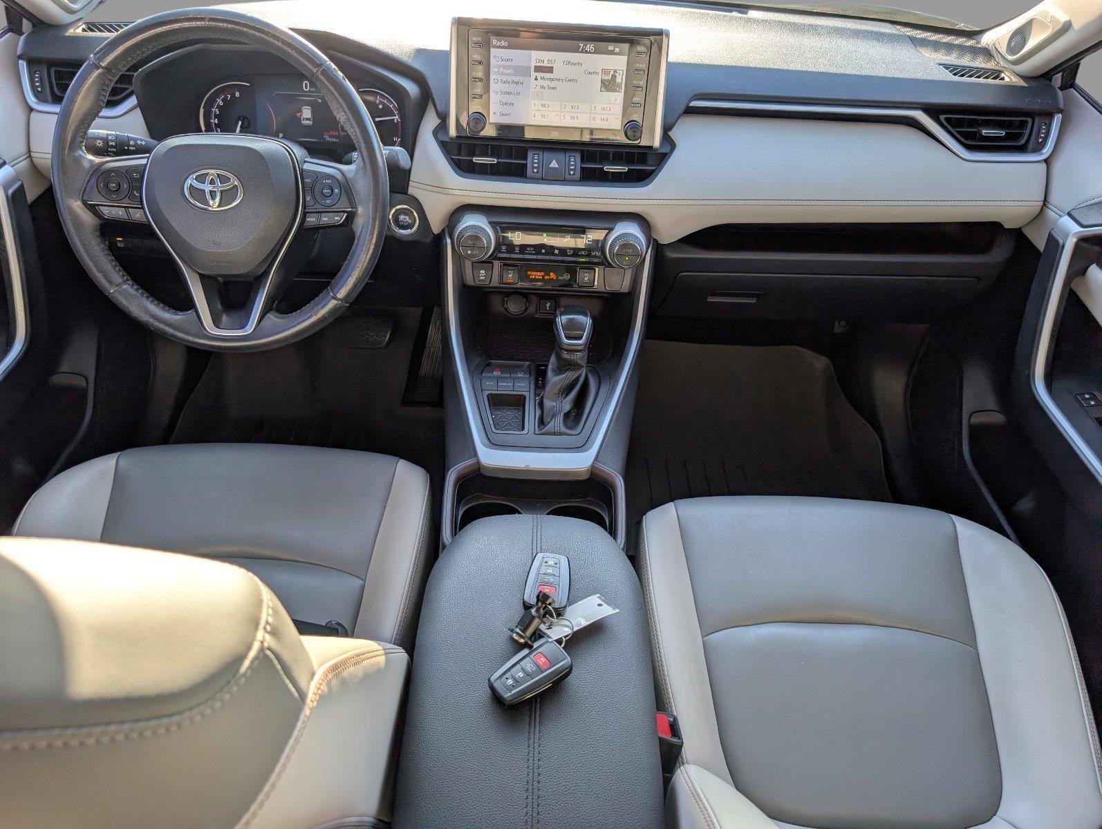 Used 2020 Silver Sky Metallic Toyota Limited image 33