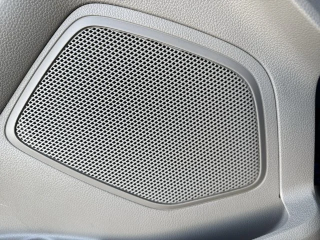 Used 2011 Blue Ford Base image 27