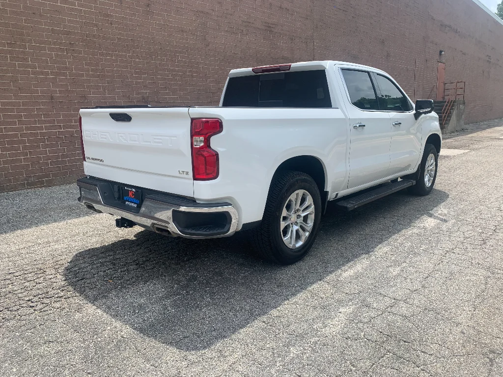 Used 2023 Summit White Chevrolet LTZ image 6
