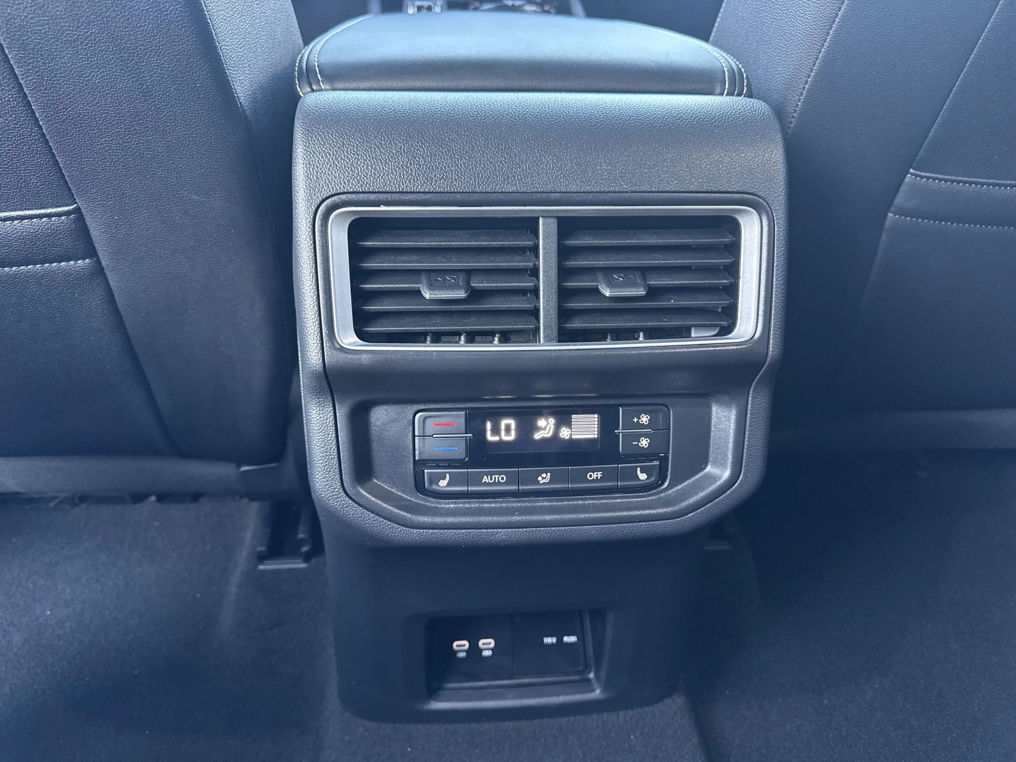 Used 2025 Silver Mist Metallic Volkswagen SEL Premium R-Line 4Motion image 27