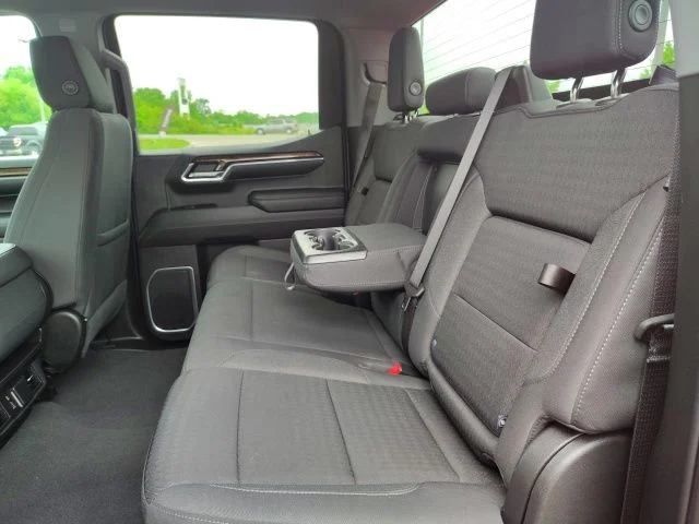 Used 2023 Red GMC Elevation image 24