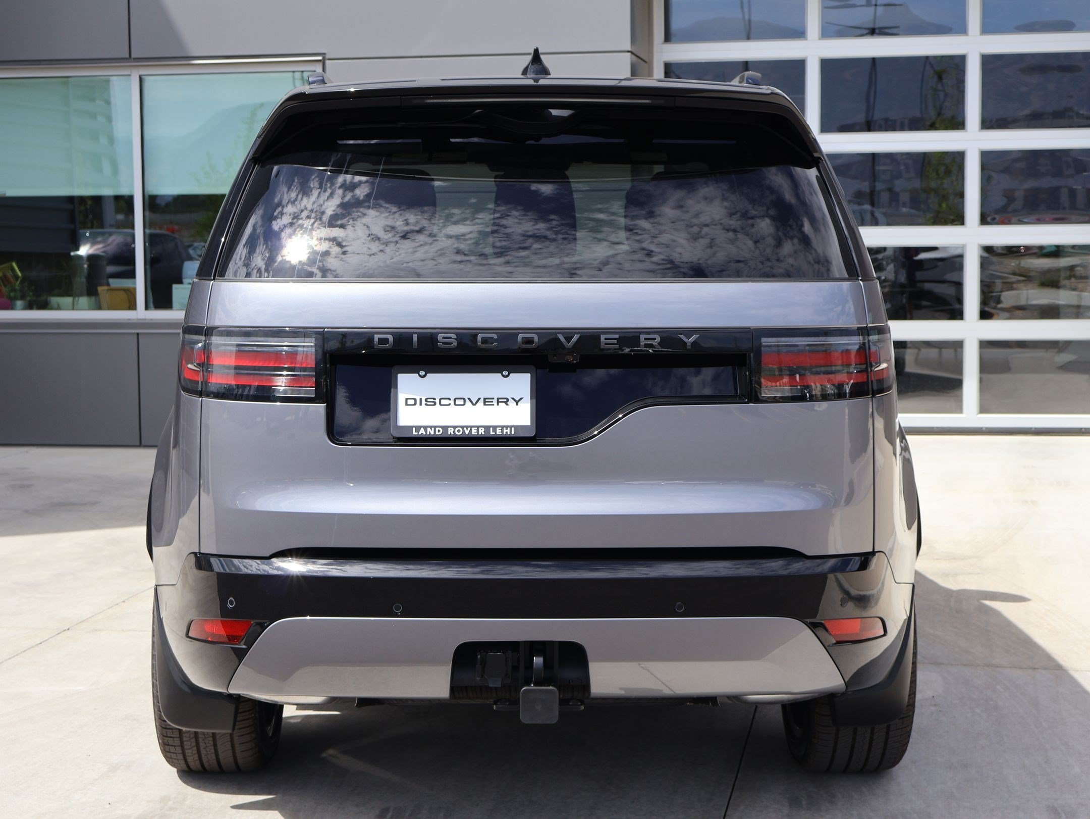 New 2026 Eiger Grey LAND ROVER Dynamic SE image 7