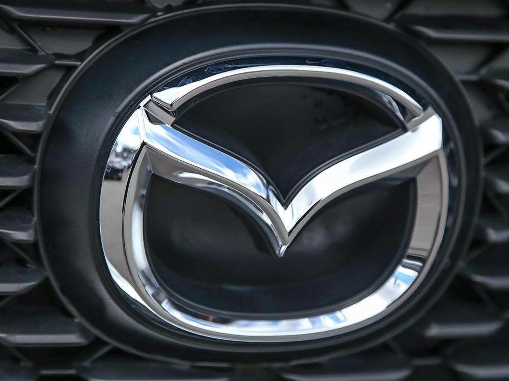 New 2026 Deep Crystal Blue Mica Mazda GX image 9