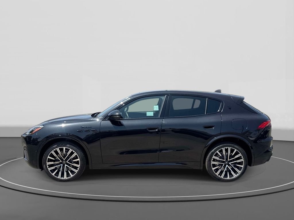 Used 2025  Maserati Modena image 4