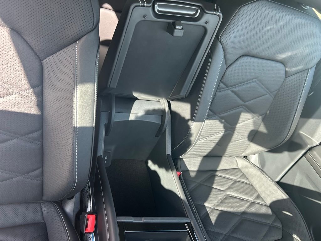 New 2026 Black Volkswagen SE w/Technology image 37
