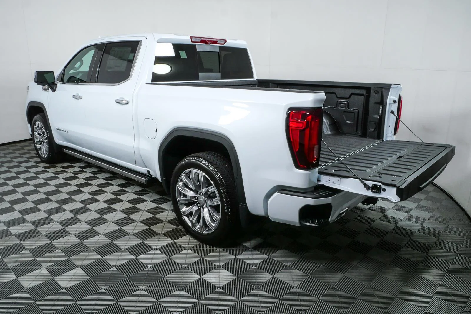 New 2026 Glacier White Tricoat GMC Denali image 33