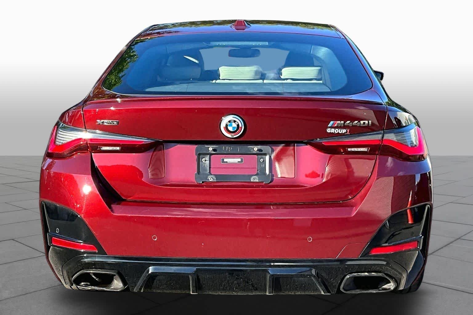 Used 2022 Aventurin Red Metallic BMW M440i xDrive image 5