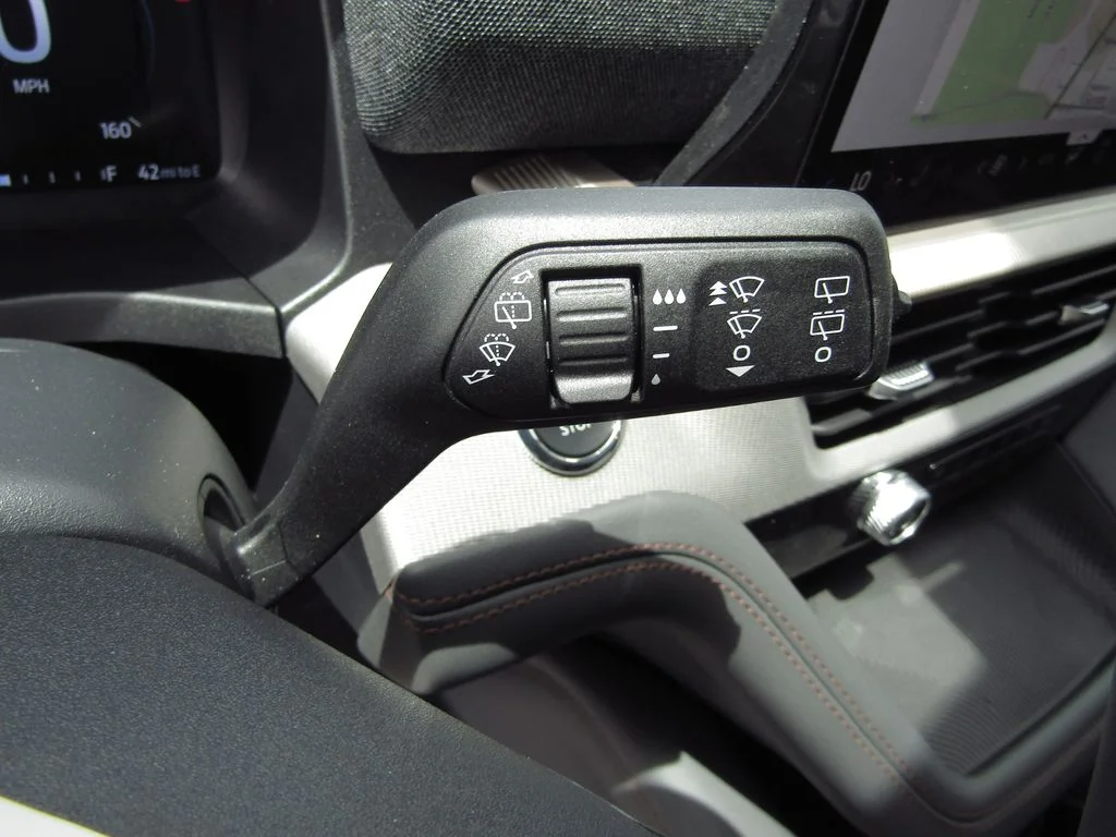 New 2026 Agate Black Metallic Ford Active image 31