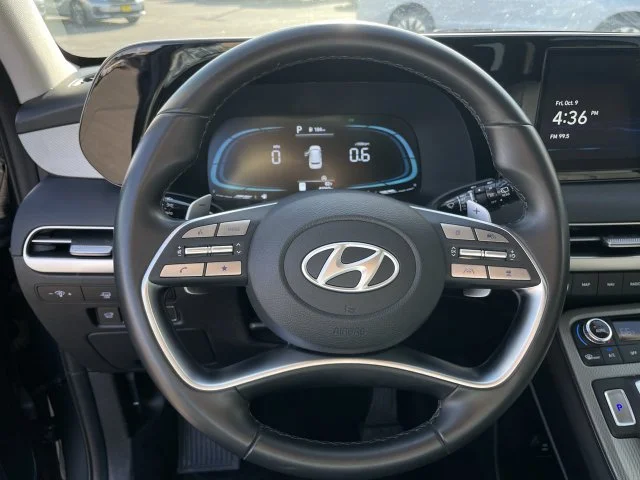 Used 2025 Gray Hyundai SEL image 14