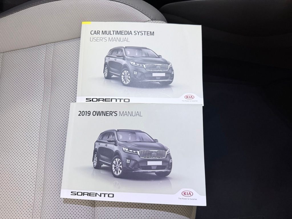 Used 2019 White Kia SX image 44