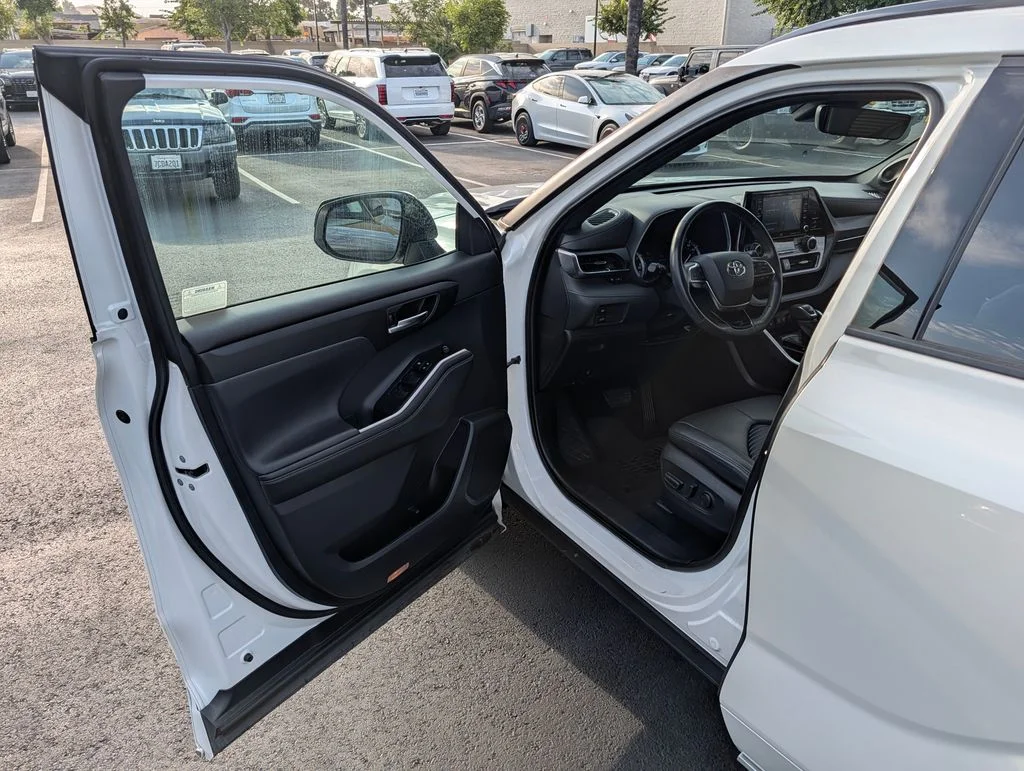 2021 Toyota Highlander XSE - Photo 39