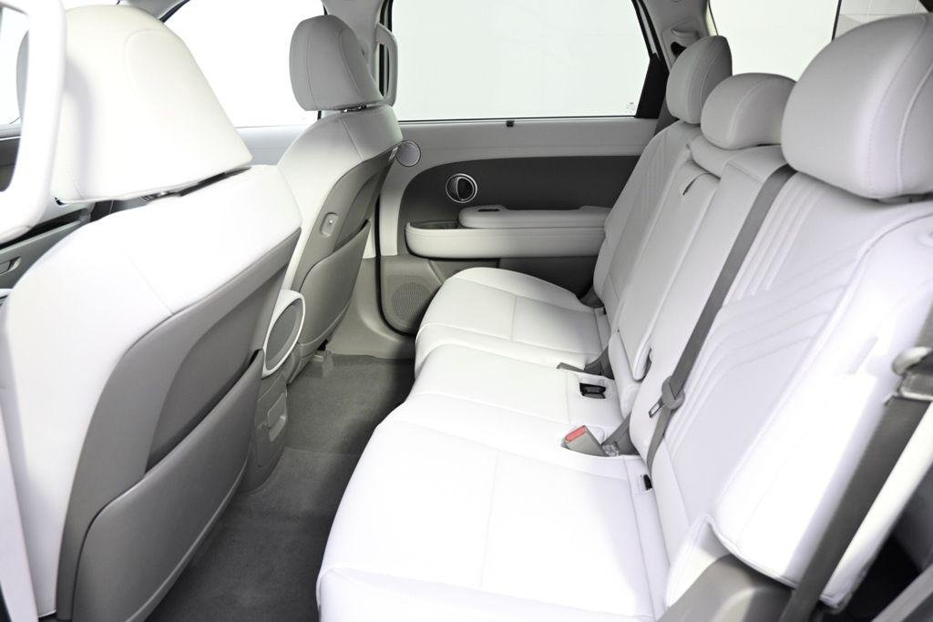New 2026 White Pearl Hyundai SEL AWD image 21