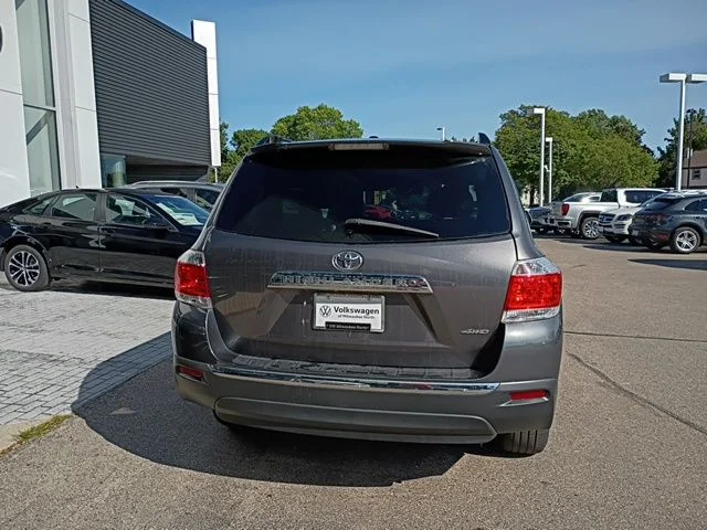 Used 2012 Gray Toyota SE image 7