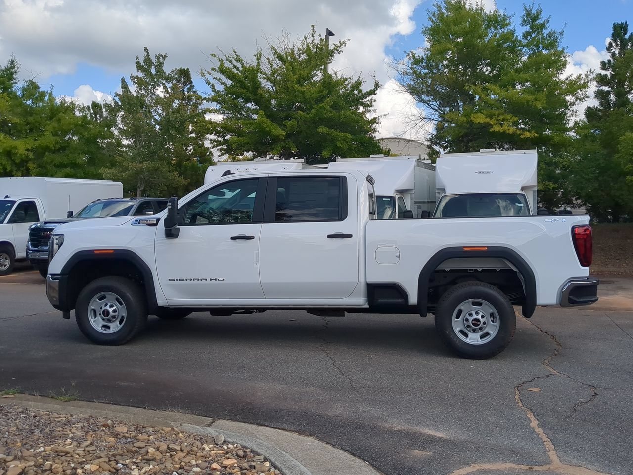 New 2026 Summit White GMC Pro image 5